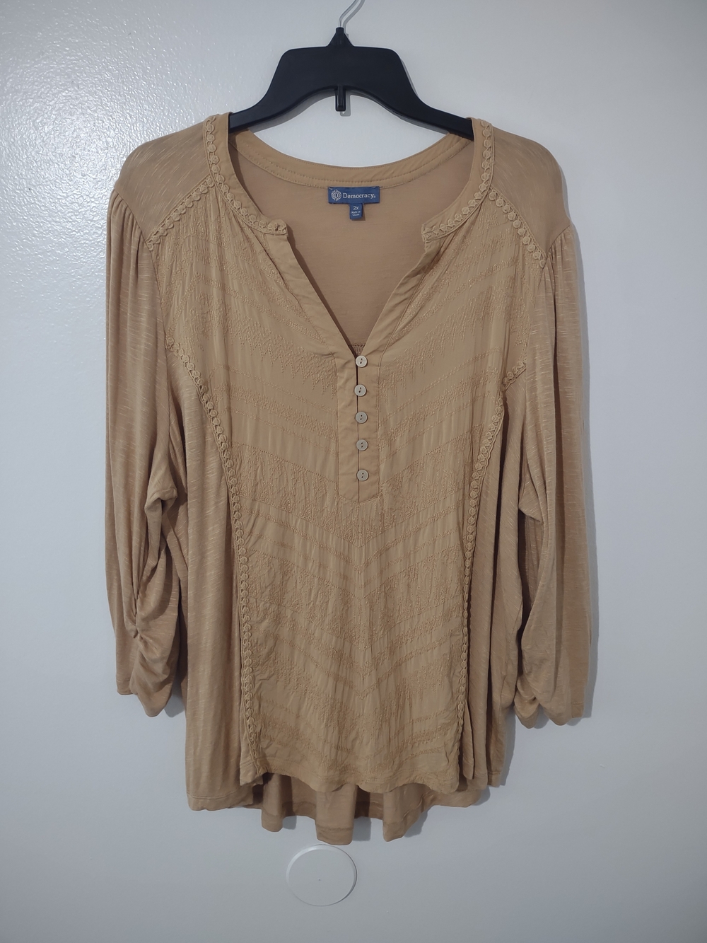 Democracy Tan Henley Tunic Top Women's 2X Boho Textured Long Sleeve